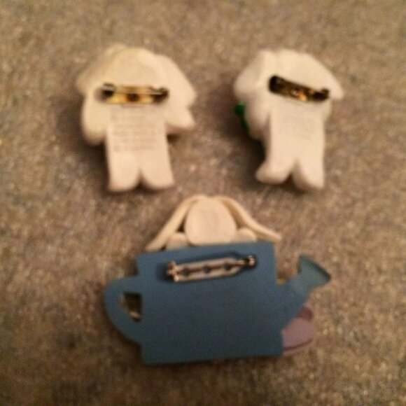 EASTER - 1980s CLAY ART Bunnykins Pins (set of 3) - Picture 6 of 7